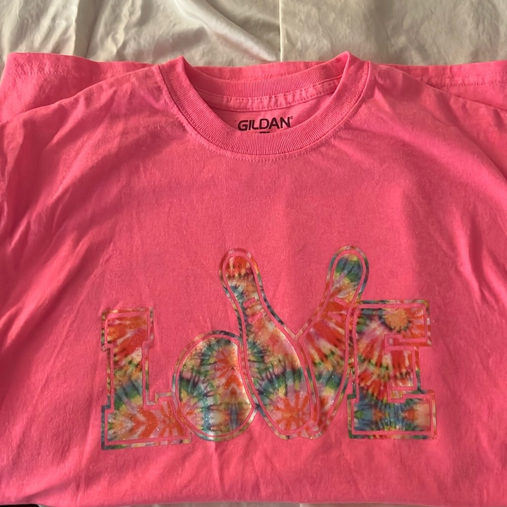 T-shirt with love bowling logo